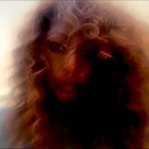 Meet your Posher, Veronica